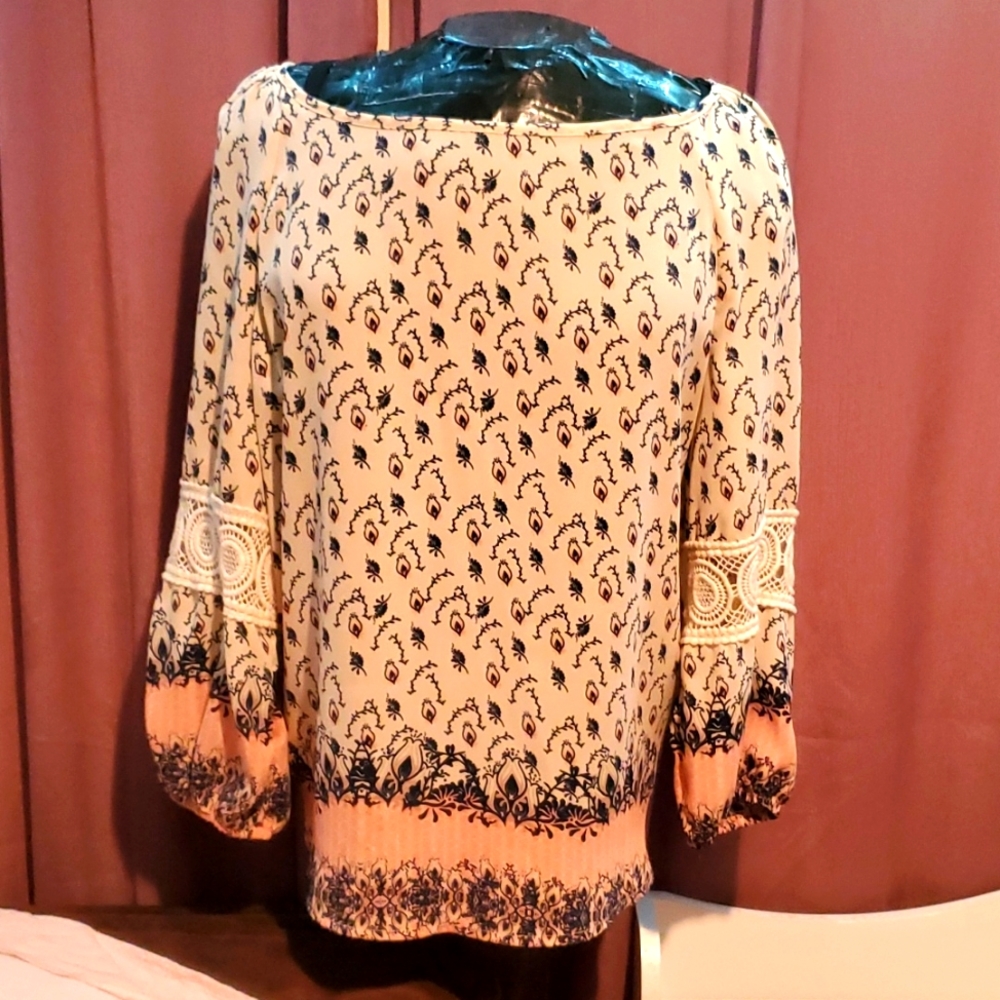 Womens XL Blouse from cato.